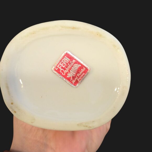 Vintage Ceramic Hand Vase White Gold Trim Lady Glam Hollywood Regency Pottery - Picture 10 of 12